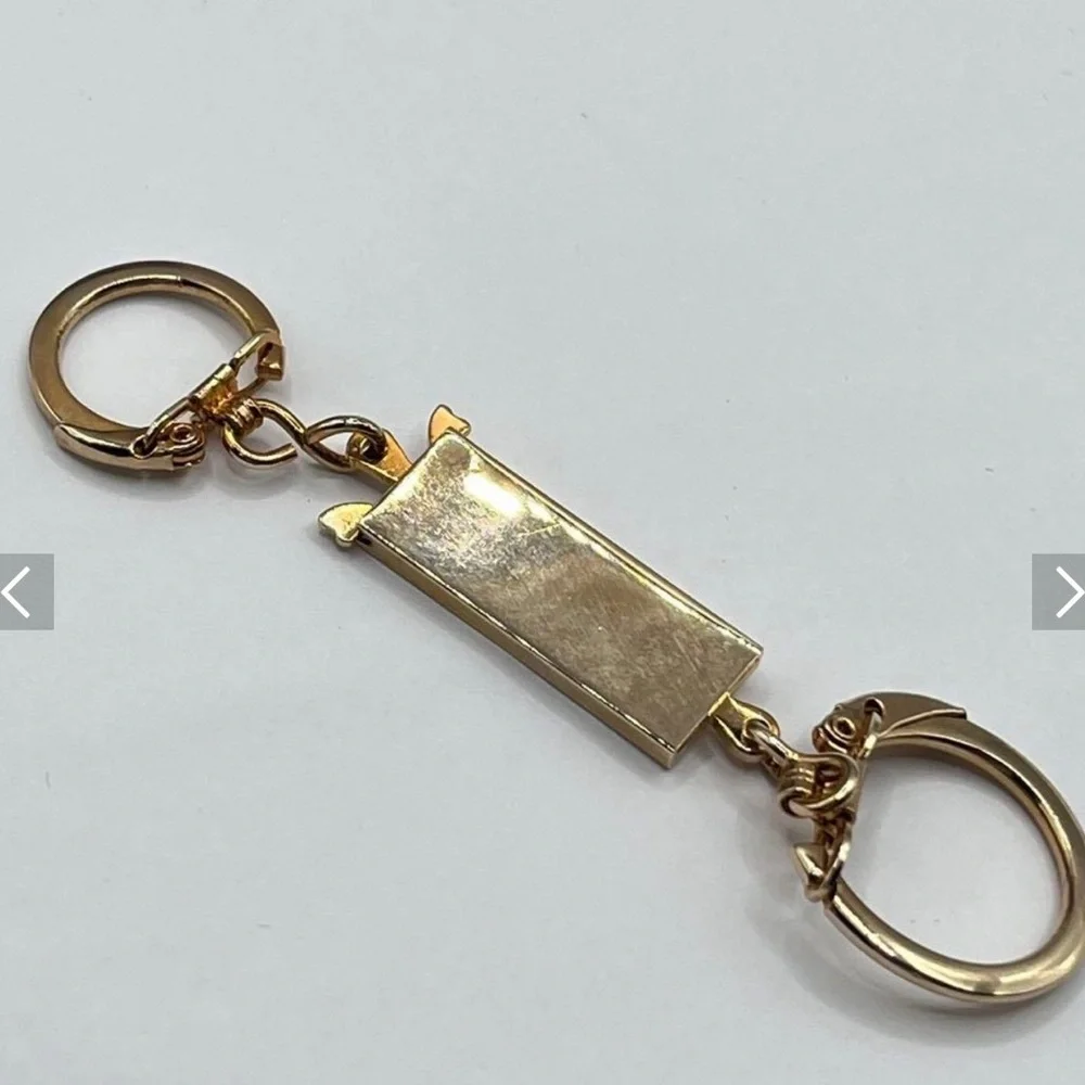Dior Gold Keychain - Picture 5 of 7